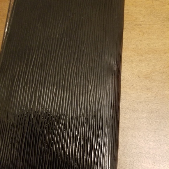 Louis Vuitton Epi Black Leather Wallet - Picture 5 of 6